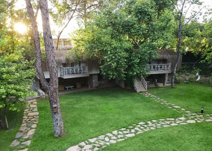 Golden Key Bordubet מלון